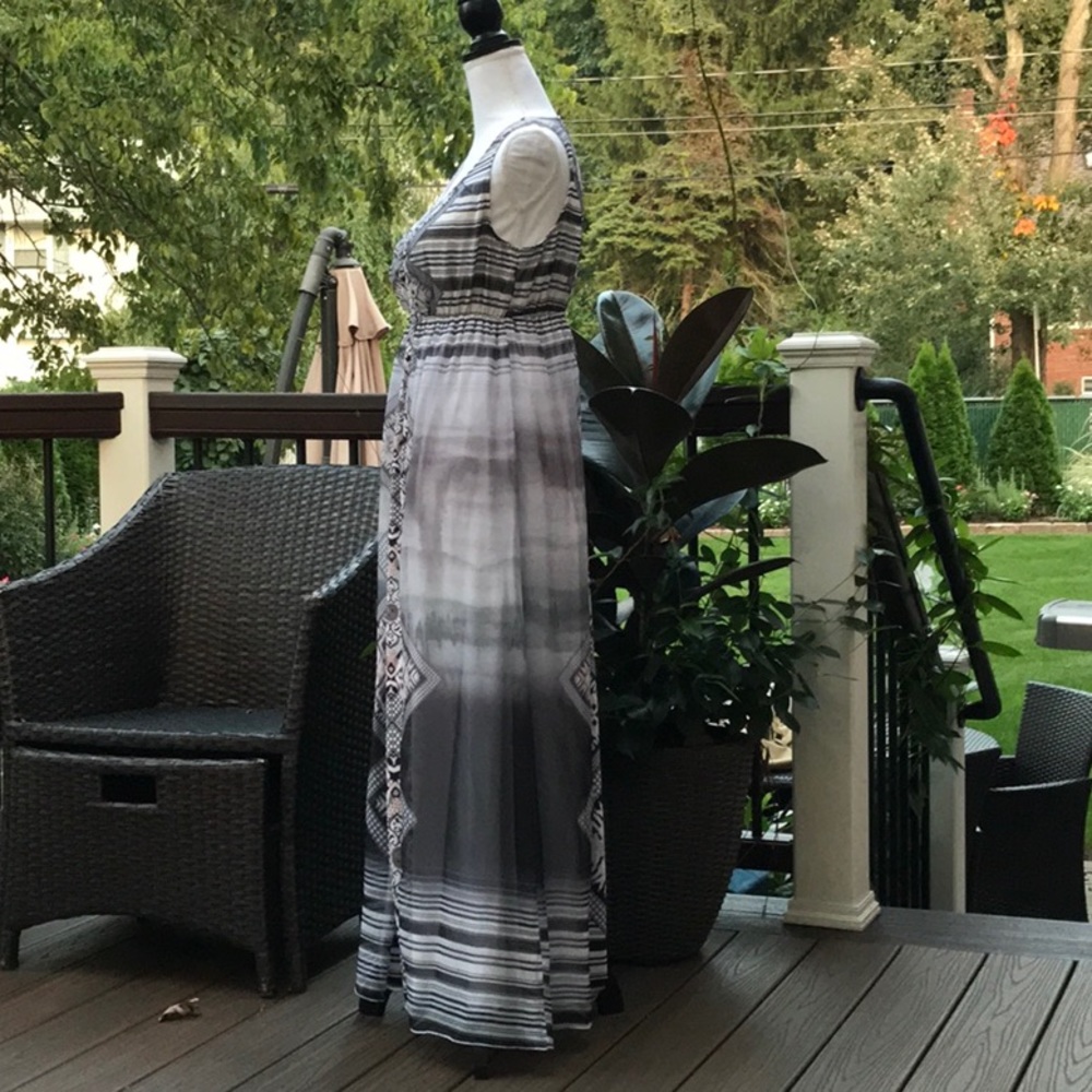 ❌SOLD ❌Sleeveless Pattern & Tie Dye Maxi Dress - Picture 3 of 8